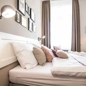 Place And Comfort Apartment
